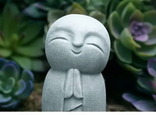 statue-jizo-decoration-amazon